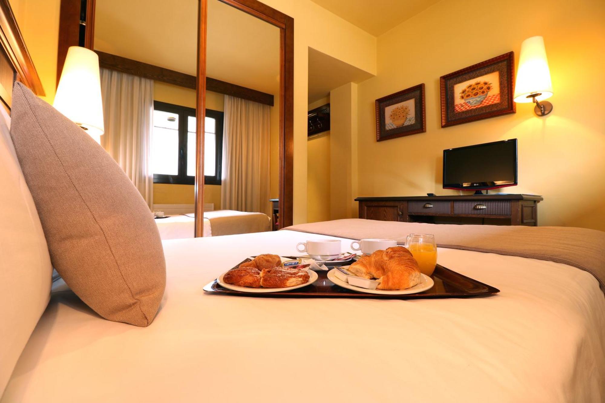Small Double Room,1207853884:JPEG