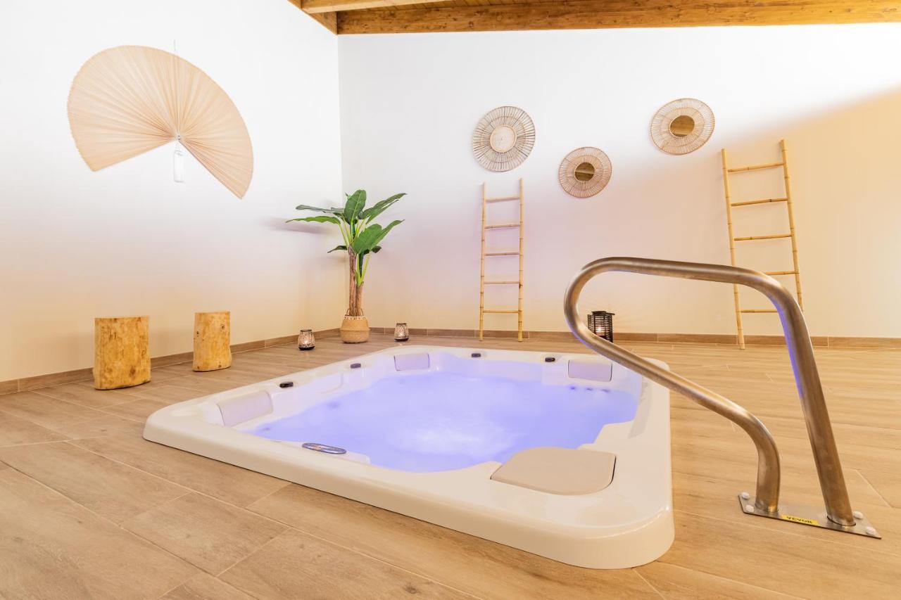 Double or Twin Room Spa Access,1431922222:JPEG